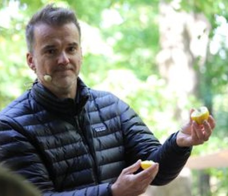 Mentalmagier Marc Gettmann auf dem Spätsommerfest des Hospizvereins Schwerin